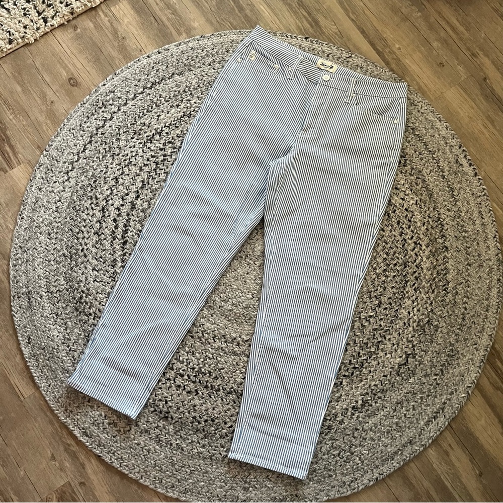 Seven7 high-waisted 90’s Jean